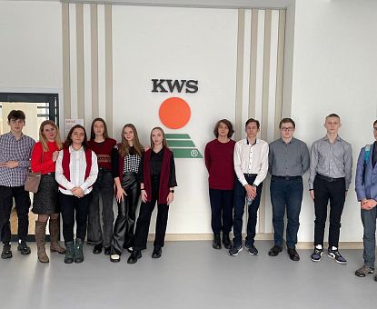 Елецкие школьники посетили «Семенной завод КВС»