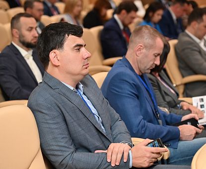 Alexander Bazaev at a meeting for the development of inter-regional cooperation
