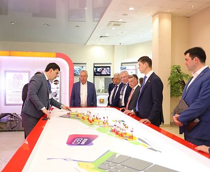 ОЭЗ «Липецк» посетили депутаты Государственной Думы и регионального парламента